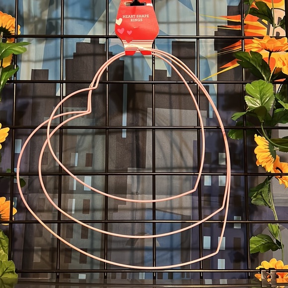 New Floral Garden Pastel Pink Iron Metal Heart Shape Rings, 3 pc. - Picture 3 of 6